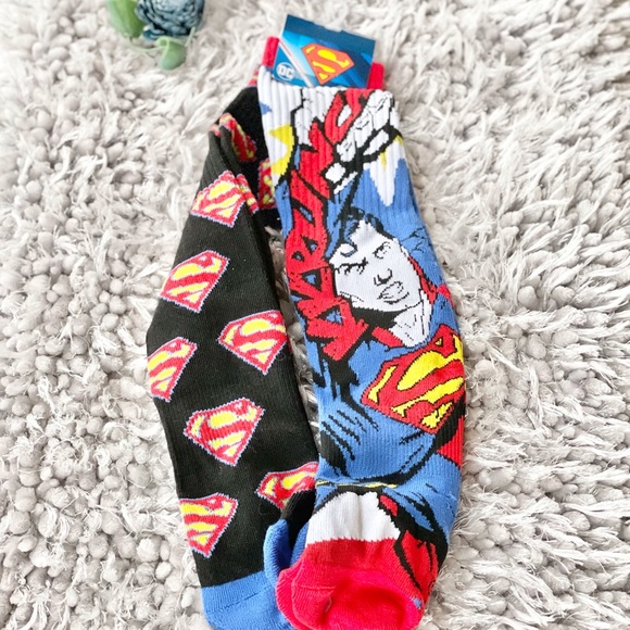 New with tags DC COMICS SUPERMAN 2pack Socksv. 1) black w/red & blue 2) red blue - Picture 3 of 4